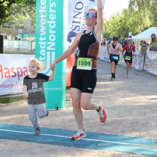 07.09.2025 - 19. Norderstedt Triathlon Luisa Fischer http://msf.ph/oto/8739530 07.09.2025 16:50:59 Ziel 1061, 1424, 1559 meine-sportfotos.de