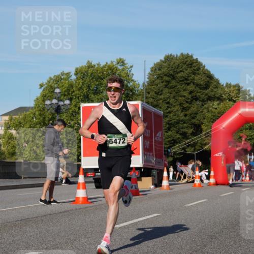 07.09.2025 - BARMER Alsterlauf Yannick Fuchs http://msf.ph/oto/8739541 07.09.2025 09:26:10 Laufen 5472 meine-sportfotos.de