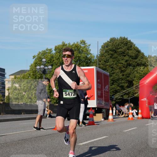 07.09.2025 - BARMER Alsterlauf Yannick Fuchs http://msf.ph/oto/8739550 07.09.2025 09:26:10 Laufen 5472 meine-sportfotos.de