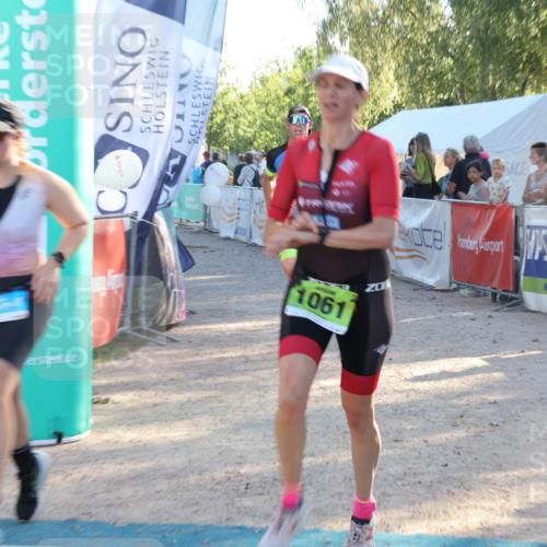 07.09.2025 - 19. Norderstedt Triathlon Luisa Fischer http://msf.ph/oto/8739566 07.09.2025 16:51:02 Ziel 416, 1061, 1424, 1559 meine-sportfotos.de