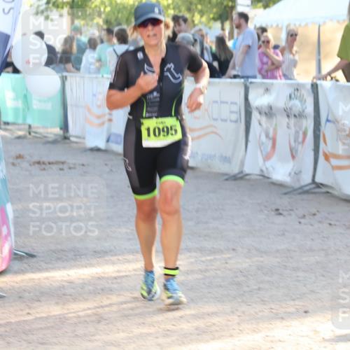 07.09.2025 - 19. Norderstedt Triathlon Luisa Fischer http://msf.ph/oto/8739620 07.09.2025 16:51:34 Ziel 1095 meine-sportfotos.de
