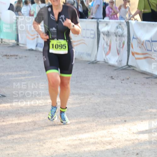 07.09.2025 - 19. Norderstedt Triathlon Luisa Fischer http://msf.ph/oto/8739625 07.09.2025 16:51:35 Ziel 1095 meine-sportfotos.de