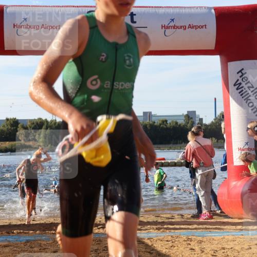 07.09.2025 - 19. Norderstedt Triathlon Luisa Fischer http://msf.ph/oto/8739628 07.09.2025 09:29:39 Schwimmen 554, 556, 563, 567, 572, 587, 588, 591, 595, 606, 609, 618, 619, 629 meine-sportfotos.de