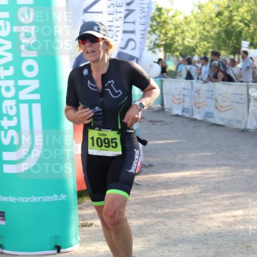 07.09.2025 - 19. Norderstedt Triathlon Luisa Fischer http://msf.ph/oto/8739653 07.09.2025 16:51:36 Ziel 1095 meine-sportfotos.de