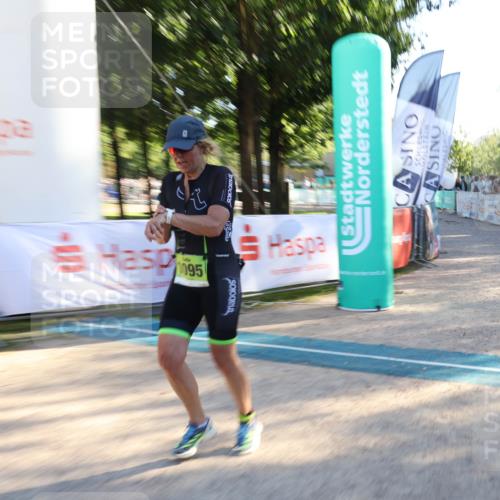 07.09.2025 - 19. Norderstedt Triathlon Luisa Fischer http://msf.ph/oto/8739664 07.09.2025 16:51:37 Ziel 1095 meine-sportfotos.de
