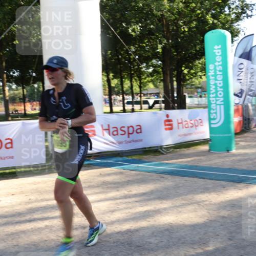 07.09.2025 - 19. Norderstedt Triathlon Luisa Fischer http://msf.ph/oto/8739668 07.09.2025 16:51:38 Ziel 1095 meine-sportfotos.de