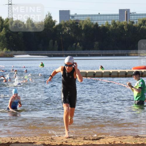 07.09.2025 - 19. Norderstedt Triathlon Luisa Fischer http://msf.ph/oto/8739677 07.09.2025 09:29:46 Schwimmen 556, 572, 587, 595, 601, 609, 618, 619, 629 meine-sportfotos.de