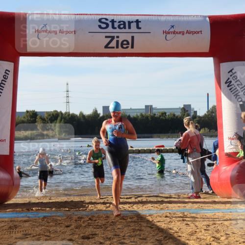 07.09.2025 - 19. Norderstedt Triathlon Luisa Fischer http://msf.ph/oto/8739770 07.09.2025 09:29:54 Schwimmen 556, 601, 603, 607, 634 meine-sportfotos.de
