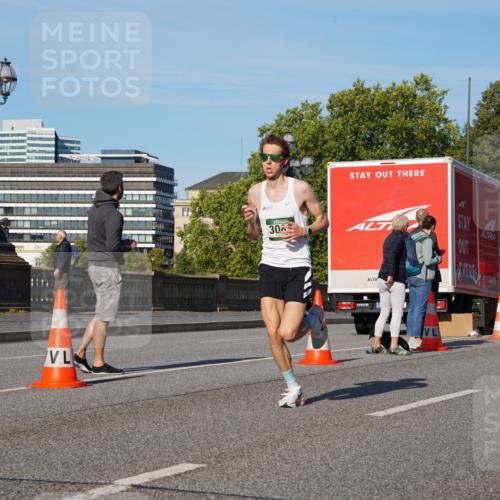 07.09.2025 - BARMER Alsterlauf Yannick Fuchs http://msf.ph/oto/8739774 07.09.2025 09:26:42 Laufen 30 meine-sportfotos.de