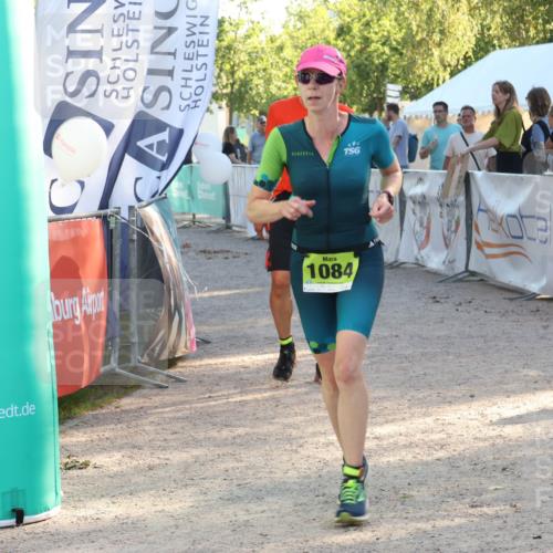 07.09.2025 - 19. Norderstedt Triathlon Luisa Fischer http://msf.ph/oto/8739776 07.09.2025 16:51:53 Ziel 1084, 1513 meine-sportfotos.de