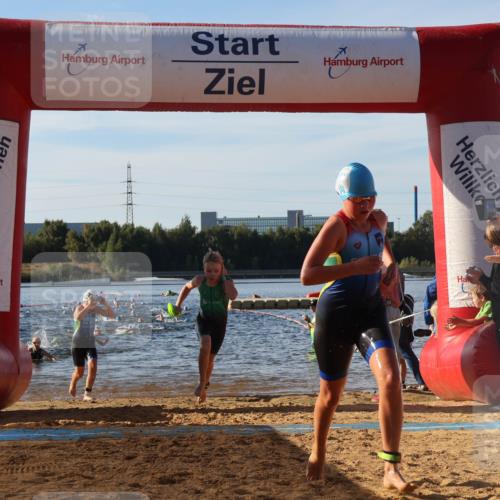 07.09.2025 - 19. Norderstedt Triathlon Luisa Fischer http://msf.ph/oto/8739786 07.09.2025 09:29:55 Schwimmen 556, 601, 603, 607, 634 meine-sportfotos.de