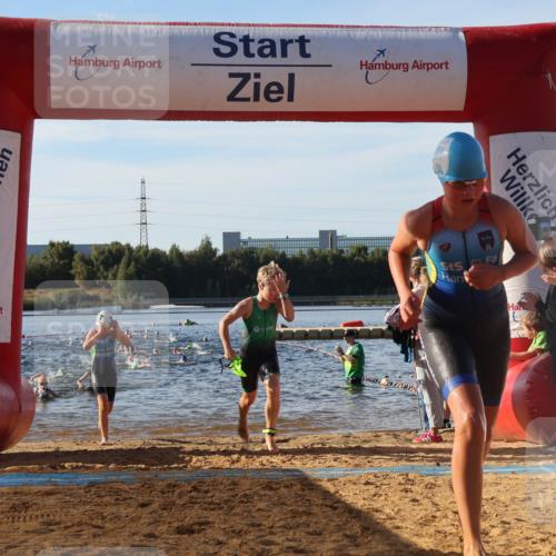 07.09.2025 - 19. Norderstedt Triathlon Luisa Fischer http://msf.ph/oto/8739792 07.09.2025 09:29:56 Schwimmen 601, 603, 607, 634 meine-sportfotos.de