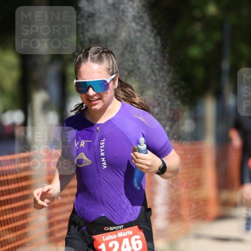07.09.2025 - 19. Norderstedt Triathlon Michael Strokosch http://msf.ph/oto/8739801 07.09.2025 12:30:16 Laufen 252, 292, 1246 meine-sportfotos.de