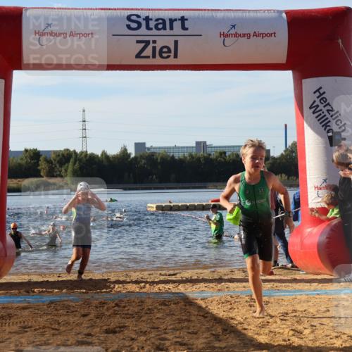 07.09.2025 - 19. Norderstedt Triathlon Luisa Fischer http://msf.ph/oto/8739809 07.09.2025 09:29:57 Schwimmen 601, 603, 607, 625, 634 meine-sportfotos.de
