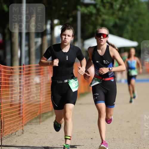 07.09.2025 - 19. Norderstedt Triathlon Michael Strokosch http://msf.ph/oto/8739819 07.09.2025 10:55:35 Laufen 134, 637, 661, 680 meine-sportfotos.de