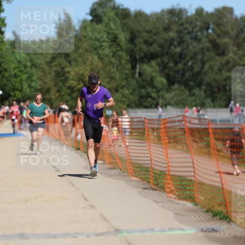 07.09.2025 - 19. Norderstedt Triathlon Michael Strokosch http://msf.ph/oto/8739880 07.09.2025 13:06:29 Laufen 1283 meine-sportfotos.de