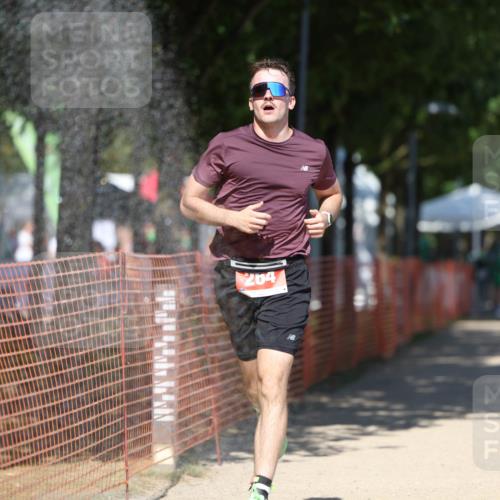 07.09.2025 - 19. Norderstedt Triathlon Michael Strokosch http://msf.ph/oto/8739898 07.09.2025 13:48:27 Laufen 264 meine-sportfotos.de