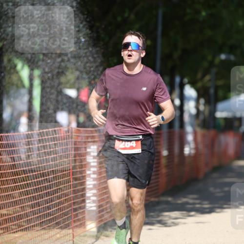 07.09.2025 - 19. Norderstedt Triathlon Michael Strokosch http://msf.ph/oto/8739904 07.09.2025 13:48:27 Laufen 264 meine-sportfotos.de