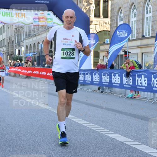 07.09.2025 - BARMER Alsterlauf Strokosch-Dieckow http://msf.ph/oto/8739929 07.09.2025 11:42:47 Ziel 1102, 1126, 1127, 1158, 1164, 1257, 1260, 4055, 8241, 8324, 8464, 8472 meine-sportfotos.de