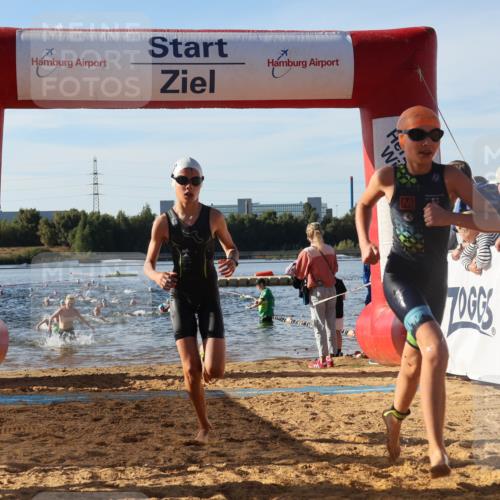 07.09.2025 - 19. Norderstedt Triathlon Luisa Fischer http://msf.ph/oto/8739932 07.09.2025 09:30:06 Schwimmen 568, 603, 607, 617, 625, 631, 634 meine-sportfotos.de