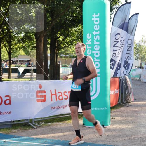 07.09.2025 - 19. Norderstedt Triathlon Luisa Fischer http://msf.ph/oto/8739980 07.09.2025 16:52:02 Ziel 431, 1092, 1513, 1567 meine-sportfotos.de