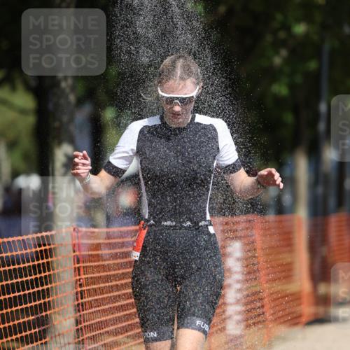 07.09.2025 - 19. Norderstedt Triathlon Michael Strokosch http://msf.ph/oto/8739993 07.09.2025 12:30:21 Laufen 252, 292 meine-sportfotos.de