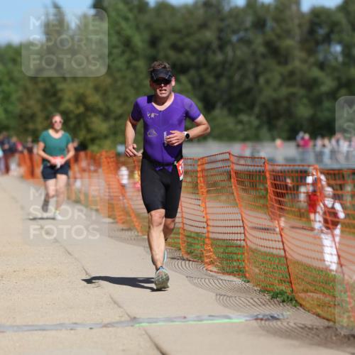 07.09.2025 - 19. Norderstedt Triathlon Michael Strokosch http://msf.ph/oto/8740006 07.09.2025 13:06:31 Laufen 305, 1283 meine-sportfotos.de
