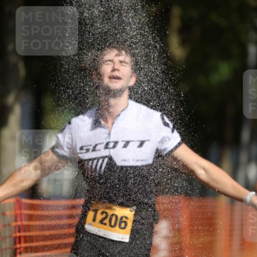 07.09.2025 - 19. Norderstedt Triathlon Michael Strokosch http://msf.ph/oto/8740017 07.09.2025 11:51:52 Laufen 862, 1170, 1206 meine-sportfotos.de