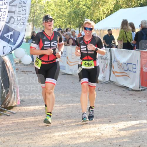 07.09.2025 - 19. Norderstedt Triathlon Luisa Fischer http://msf.ph/oto/8740080 07.09.2025 16:52:40 Ziel 445, 446 meine-sportfotos.de