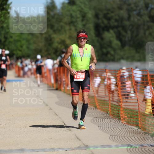 07.09.2025 - 19. Norderstedt Triathlon Michael Strokosch http://msf.ph/oto/8740081 07.09.2025 12:30:30 Laufen 303, 1294 meine-sportfotos.de