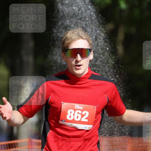 07.09.2025 - 19. Norderstedt Triathlon Michael Strokosch http://msf.ph/oto/8740102 07.09.2025 11:51:56 Laufen 862, 1170 meine-sportfotos.de