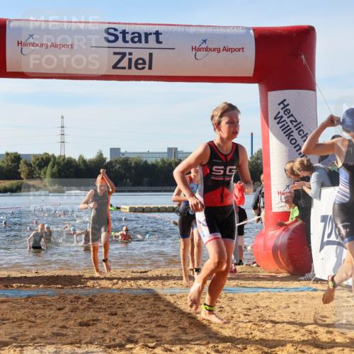 07.09.2025 - 19. Norderstedt Triathlon Luisa Fischer http://msf.ph/oto/8740156 07.09.2025 09:30:24 Schwimmen 559, 565, 566, 569, 614, 615, 623 meine-sportfotos.de