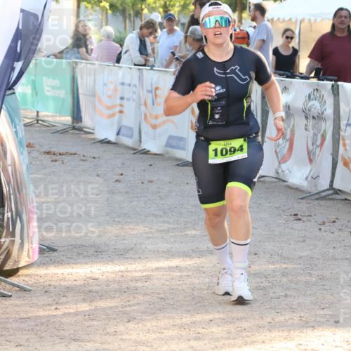 07.09.2025 - 19. Norderstedt Triathlon Luisa Fischer http://msf.ph/oto/8740158 07.09.2025 16:52:48 Ziel 445, 446, 1094 meine-sportfotos.de