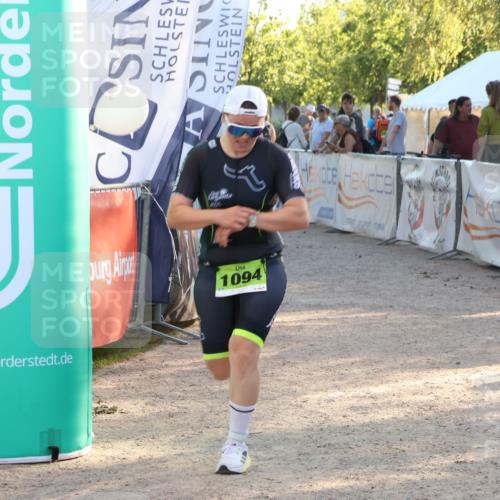 07.09.2025 - 19. Norderstedt Triathlon Luisa Fischer http://msf.ph/oto/8740186 07.09.2025 16:52:49 Ziel 446, 1094 meine-sportfotos.de