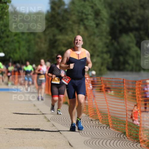 07.09.2025 - 19. Norderstedt Triathlon Michael Strokosch http://msf.ph/oto/8740191 07.09.2025 11:52:05 Laufen 200, 833, 1161 meine-sportfotos.de