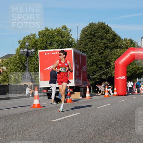 07.09.2025 - BARMER Alsterlauf Yannick Fuchs http://msf.ph/oto/8740193 07.09.2025 09:27:03 Laufen 8199 meine-sportfotos.de