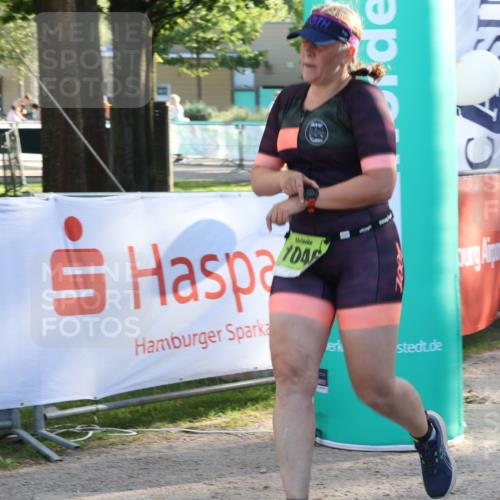 07.09.2025 - 19. Norderstedt Triathlon Luisa Fischer http://msf.ph/oto/8740224 07.09.2025 16:52:57 Ziel 1046, 1094 meine-sportfotos.de