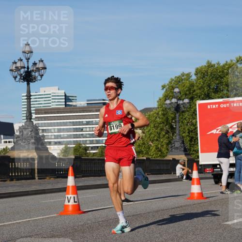 07.09.2025 - BARMER Alsterlauf Yannick Fuchs http://msf.ph/oto/8740230 07.09.2025 09:27:04 Laufen 8199 meine-sportfotos.de