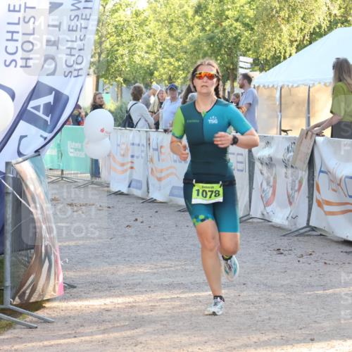 07.09.2025 - 19. Norderstedt Triathlon Luisa Fischer http://msf.ph/oto/8740259 07.09.2025 16:53:01 Ziel 1046, 1078 meine-sportfotos.de