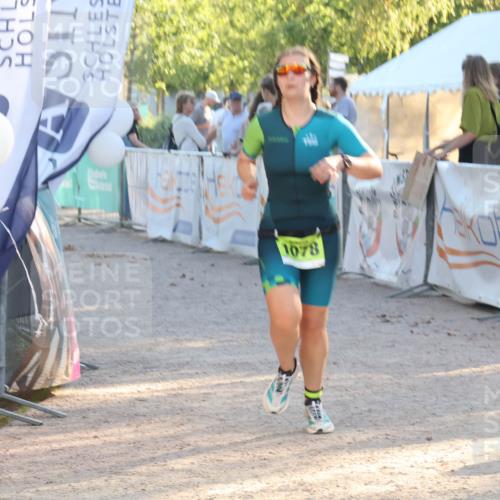 07.09.2025 - 19. Norderstedt Triathlon Luisa Fischer http://msf.ph/oto/8740269 07.09.2025 16:53:01 Ziel 1046, 1078 meine-sportfotos.de