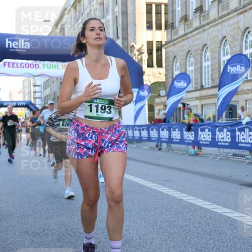 07.09.2025 - BARMER Alsterlauf Strokosch-Dieckow http://msf.ph/oto/8740292 07.09.2025 11:42:32 Ziel 1067, 1068, 1102, 1124, 1257, 1260, 8241, 8472 meine-sportfotos.de
