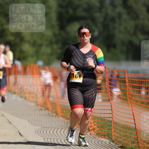 07.09.2025 - 19. Norderstedt Triathlon Michael Strokosch http://msf.ph/oto/8740299 07.09.2025 11:52:11 Laufen 200, 833, 1161, 1197 meine-sportfotos.de