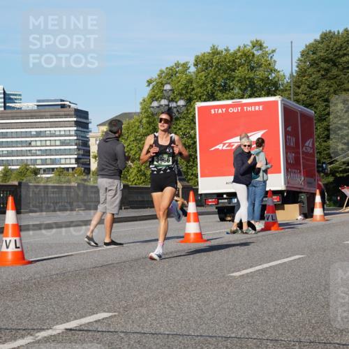 07.09.2025 - BARMER Alsterlauf Yannick Fuchs http://msf.ph/oto/8740307 07.09.2025 09:27:09 Laufen 3966 meine-sportfotos.de