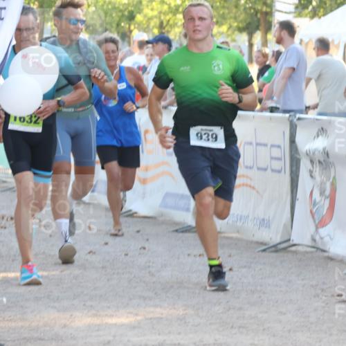 07.09.2025 - 19. Norderstedt Triathlon Luisa Fischer http://msf.ph/oto/8740324 07.09.2025 16:53:08 Ziel 939, 1078, 1632 meine-sportfotos.de