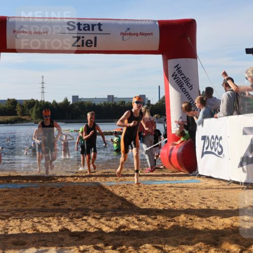 07.09.2025 - 19. Norderstedt Triathlon Luisa Fischer http://msf.ph/oto/8740331 07.09.2025 09:30:35 Schwimmen 566, 569, 576, 577, 580, 584, 589, 592, 598, 599, 614, 615, 620, 622, 623 meine-sportfotos.de