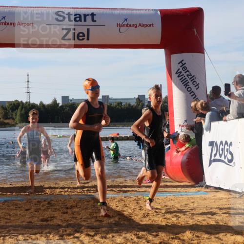 07.09.2025 - 19. Norderstedt Triathlon Luisa Fischer http://msf.ph/oto/8740356 07.09.2025 09:30:36 Schwimmen 566, 569, 576, 577, 580, 584, 589, 592, 598, 599, 620, 622, 623 meine-sportfotos.de