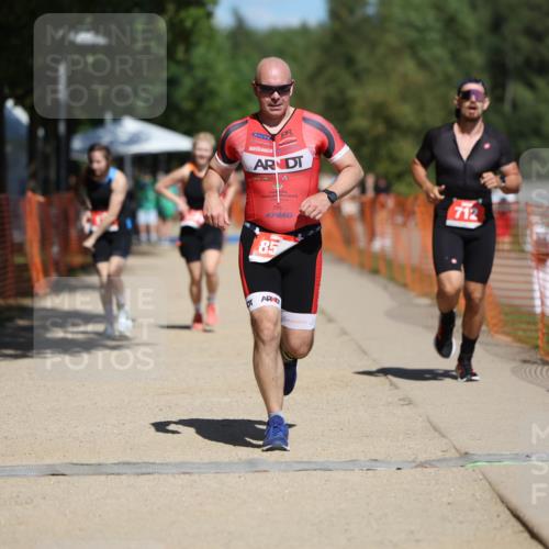07.09.2025 - 19. Norderstedt Triathlon Michael Strokosch http://msf.ph/oto/8740381 07.09.2025 13:06:51 Laufen 175, 712, 851, 1374 meine-sportfotos.de