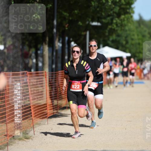07.09.2025 - 19. Norderstedt Triathlon Michael Strokosch http://msf.ph/oto/8740402 07.09.2025 12:30:44 Laufen 703, 822, 1280, 1343 meine-sportfotos.de
