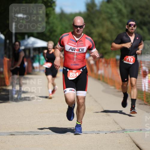 07.09.2025 - 19. Norderstedt Triathlon Michael Strokosch http://msf.ph/oto/8740409 07.09.2025 13:06:51 Laufen 175, 712, 851, 1374 meine-sportfotos.de