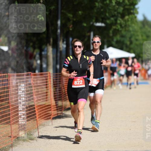 07.09.2025 - 19. Norderstedt Triathlon Michael Strokosch http://msf.ph/oto/8740417 07.09.2025 12:30:44 Laufen 703, 822, 1280, 1343 meine-sportfotos.de